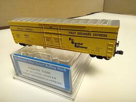 70990 Bachmann N Scale Train Fruit Growers Express 50 Ft Steel Reefer Silver Iob T5