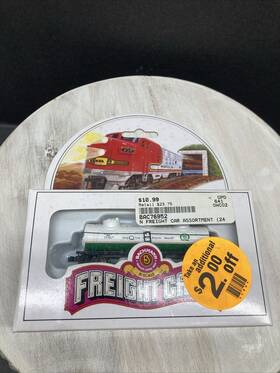 76952 Bachmann Vintage #76952 N Scale 40 3-dome Tank Car Quaker State