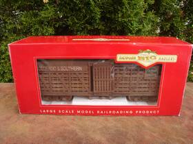 98124 Bachmann Big Haulers Colorado And Southern Stock Car Weathered- G Scale #98124 Box