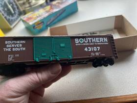 1102-1 Bev-bel Ho Scale Custom Southern Serves The South 50ft Double Door Boxcar