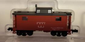 37114 Bowser N Scale Pennsylvania Reading Seashore Lines N-5 Caboose #221