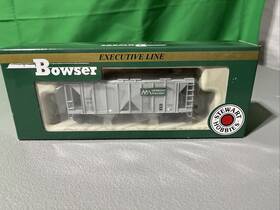 40407 Bowser Executive Ho 70 Ton Covered Hopper Vermont Road #55 Rail