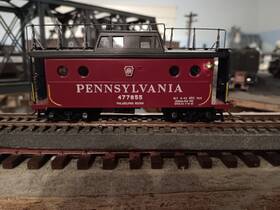 54007 Bowser #54007 Ho Prr N5c Caboose With Antenna Kadee Couplers Lighted Marker Lamps