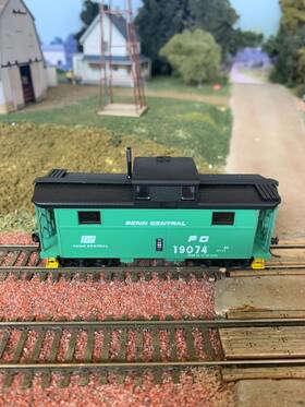 55011 Bowser Ho Prr N-5 Caboose Penn Central 19074 Assembled Kd. #55011. Iob
