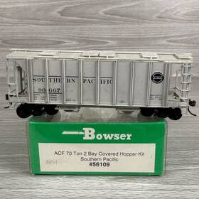 90667 Bowser 56109 Ho Scale #56109 Covered Hopper Car 2 Bay Southern Pacific Built