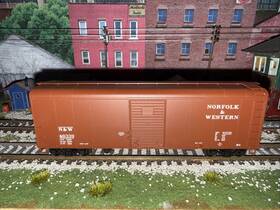 46339 Bowser 820024423551 Ho Norfolk And Westernx31 Box Car Ready-to-run #46339