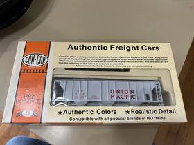 Con-cor 0001-009501 Ho Scale Con-cor #0001-009501 Union Pacific Ps-2 Covered Hopper Up12230
