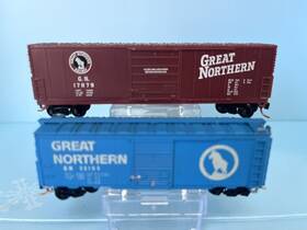 17879 Con-cor 60066 2 N Scale Box Cars Great Northern Railway 33103 Gn Micro-trains Couplers