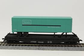 6151-5 Cox Ho Scale 50ft Flat Car With Van Trailer Sears Atsf 94138 Green And Black