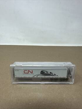 Ccs6901-03 Deluxe Innovations 290603 N Scale Cn Roadrailer Trailer