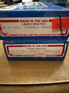 0579-3 E&c Shops Ho Scale Lot Of 2 Kit #525 Undecorated 52 6 Inch Mill Gondolas Smooth Side