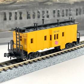 02140 E-r Models 70128 Milwaukee Road Bay Window Caboose Milw N Scale