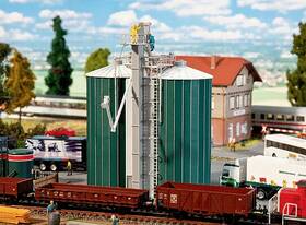 120260 Faller Twin Grain Silos / Bins Vertical Leg And Walkways Ho Scale Plastic Kit New