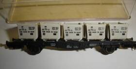 8231 Fleischmann N Flat Car With Container/buckets