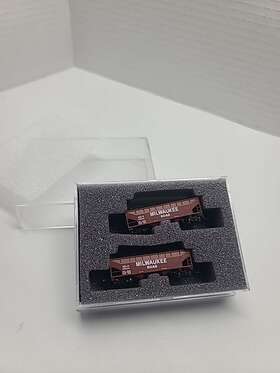 Wdw-3007 Full Throttle Uncle Wills Milw Milwaukee Road 33ft 2-bay Hoppers Z Scale With Loads
