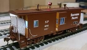 C-30-7 Genesis G63008 Athearn Bay Window Caboose Southern Pacific #4641 With Lights