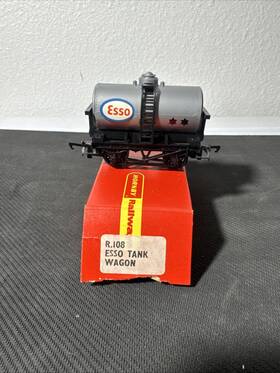 R108 Hornby R008 00 Esso Tank Wagon With Box Mint Fastest Shipping