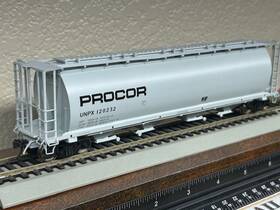 45126 Intermountain Procor - Black Letters Cylindrical Covered 4 Bay Hopper Car Etched Ho Scale New