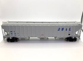 45375-05 Intermountain Dm&e 3 Bay Hopper 4750 Cu Ft Car #49123 Ho Scale Item