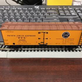 47415-18ho Intermountain 47415-18 Scale Pfe R-30-21 Refrigerator Car #65895