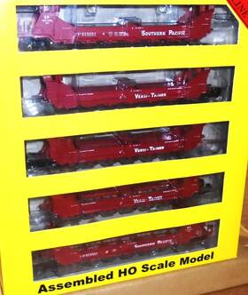 47605-09 Intermountain #47605-09 Ho Inch Southern Pacific Twin Stack 5-unit Container Cars