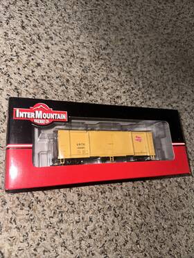47710-01 Intermountain 47710-04 Ho Scale Wood Refrigerator Car Milwaukee Road