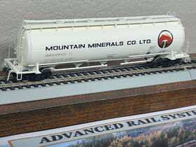 48905 Intermountain Mountain Minerals Pressure Flow Centerflow 4-bay Covered Hopper Car Ho Scale New