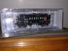 86040 Kadee #7011 Reading 50 Ton 2-bay Offset Side Hopper Car #86040 H.o. Scale 1 87