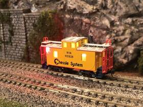 186-0304 Kato N Scale Rare Center Cupola Caboose With Micromarker And Interior Lights-chessie