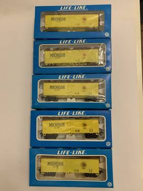 08525 Life-like Lot Of 5 Ho Michelob Beer Wood Sided Reefer Box Cars No 08525 Life-like Lot Of 5 Ho Michelob Beer Wood Sided Reefer Box Cars No
