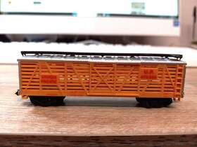 7759 Life-like N Scale. 40ft Stock Car. Union Pacific. Free Shipping