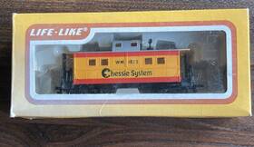 1872 Life-like Products 8541 Ho Scale Chessie System Freight Train Caboose Wm Euc Vintage