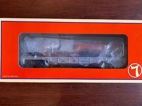 6-52184 Lionel 023922521842 Monopoly Inch Free Parking Flat Car With 2 Autos - Perfect Gift Idea