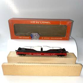 0823 Lionel Vintage Ho #0823 Southern Pacific Missile Carrying Car With Ob