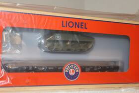 1926712 Lionel #1926712 New York Central 40ft Flatcar With Sherman Tank # 496271