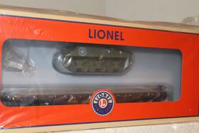 1926742 Lionel #1926742 Union Pacific 40ft Flatcar With Sherman Tank #51196