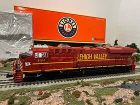 2433481 Lionel Lehigh Valley Heritage Legacy Es44 #8104 Locomotive Nib