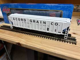 2442130 Lionel Coop Ps-2 Covered Hopper Break Up