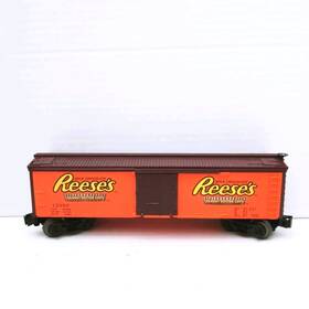 6-15099 Lionel Reeses Peanut Butter Cups Reefer Box Car O Gauge Hersheys 2012