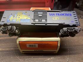 Lionel 6-26727 Trains San Francisco City Lights Boxcar