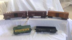 X3464 Lionel X6454 O Gauge Freight Cars 5 Total 3484 6452 9009 Caboose