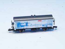 2110a M Rklin Marklin Z-scale Mini-club 1993 Inch Insider Club Car Reefer With Windmills 2110a M Rklin Marklin Z-scale Mini-club 1993 Inch Insider Club Car Reefer With Windmills