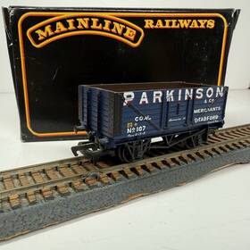 937386 Mainline Oo Scale Railways 7 Plank Wagon Parkinson Coal