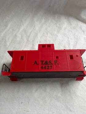 Atsf-4427 Marx O Train Red At&sf 4427 Caboose Stamped Metal Trucks 8 Wheels - Lot 1