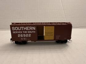 02000257 Micro-trains N 40 Boxcar Southern Rd. Sou 26922