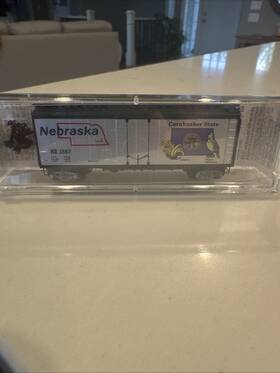 02100390 Micro-trains N Scale Mtl 40ft Box Car Nebraska State