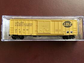 02500950 Micro-trains N #02500950 50ft Rib Side Box Car-lake Erie Franklin And Clarion Mib