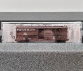 Micro-trains 03500211 Micro-trains Western Pacific 40ft Despatch Stock Car #75894 -
