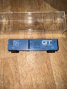 10400011 Micro-trains N 104 00 011 Gt Grand Truck Western 60ft Boxcar Weathered