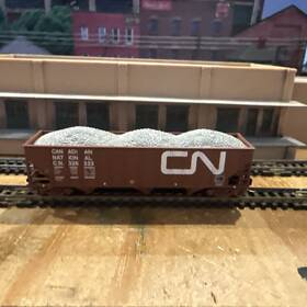 108160 Micro-trains 100 T 3 Bay Open Hopper Rib Sides With Coal Load Cn N Scale